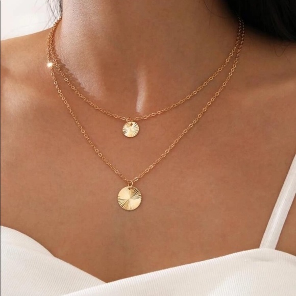 Stellar Designs Gold Layering Necklace - Picture 3 of 4